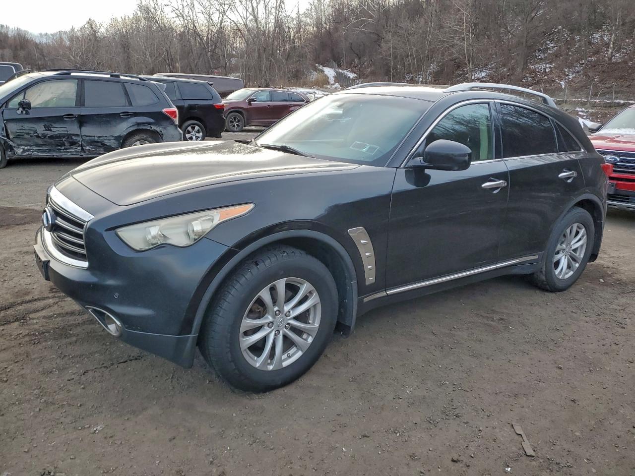 INFINITI FX35 2012