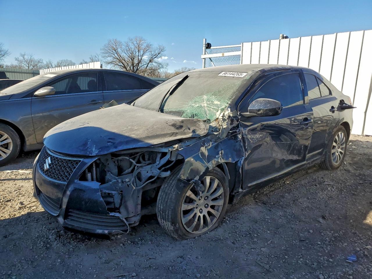 SUZUKI KIZASHI 2013