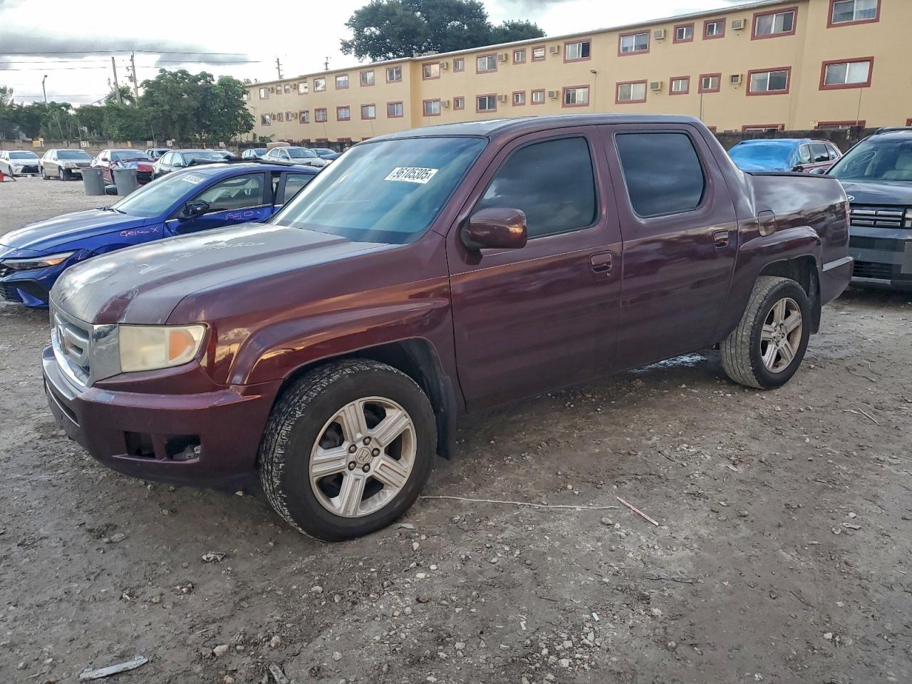 HONDA RIDGELINE 2011