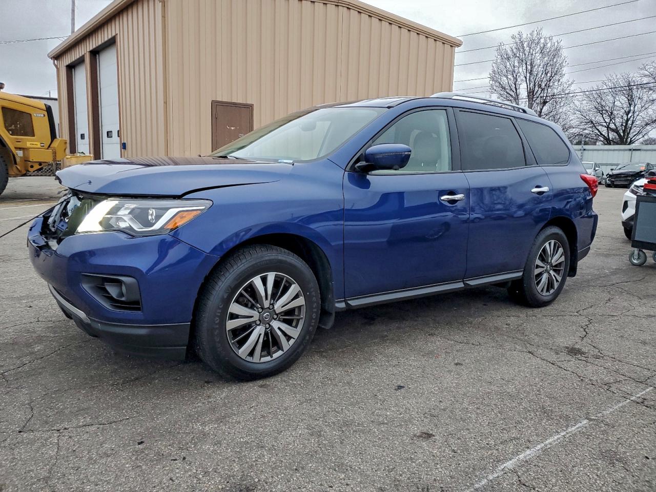 NISSAN PATHFINDER 2020