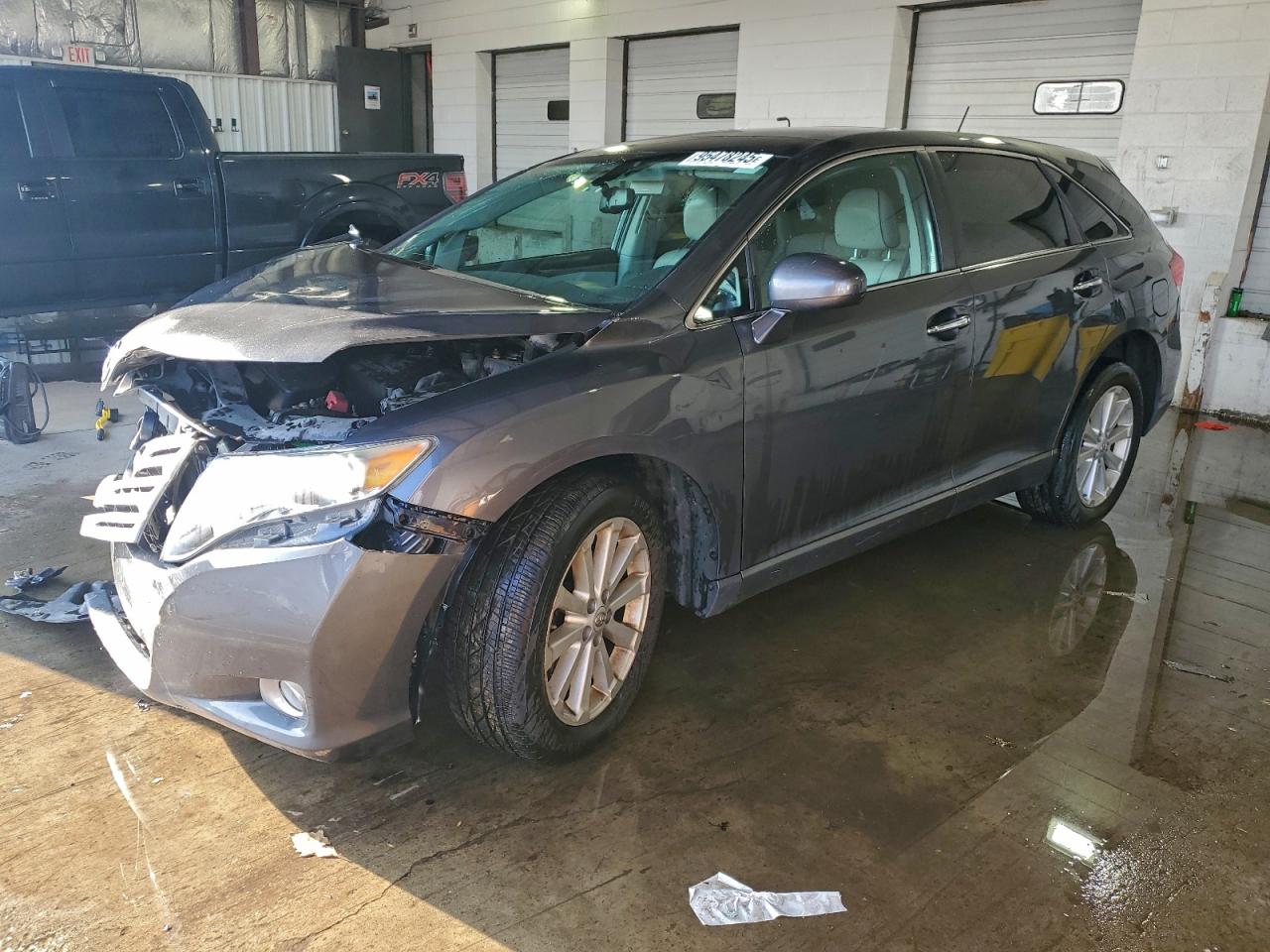 TOYOTA VENZA 2011