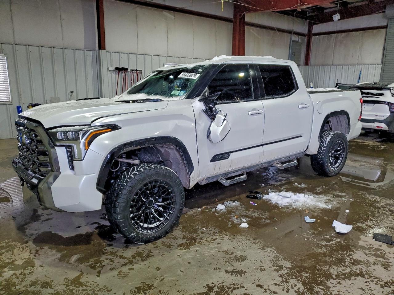 TOYOTA TUNDRA CRE 2023