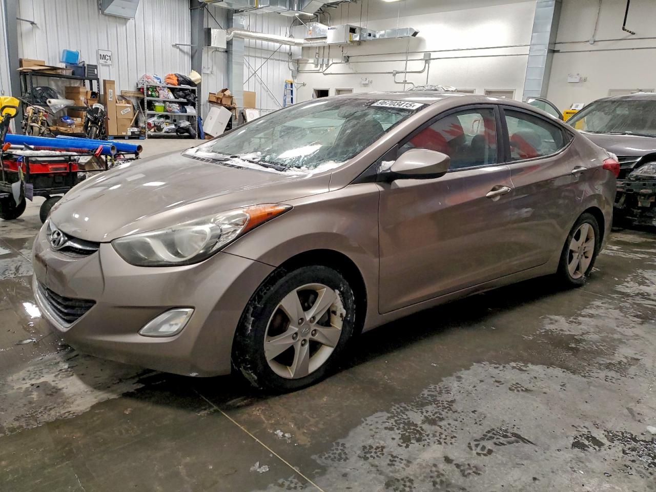 HYUNDAI ELANTRA GL 2011