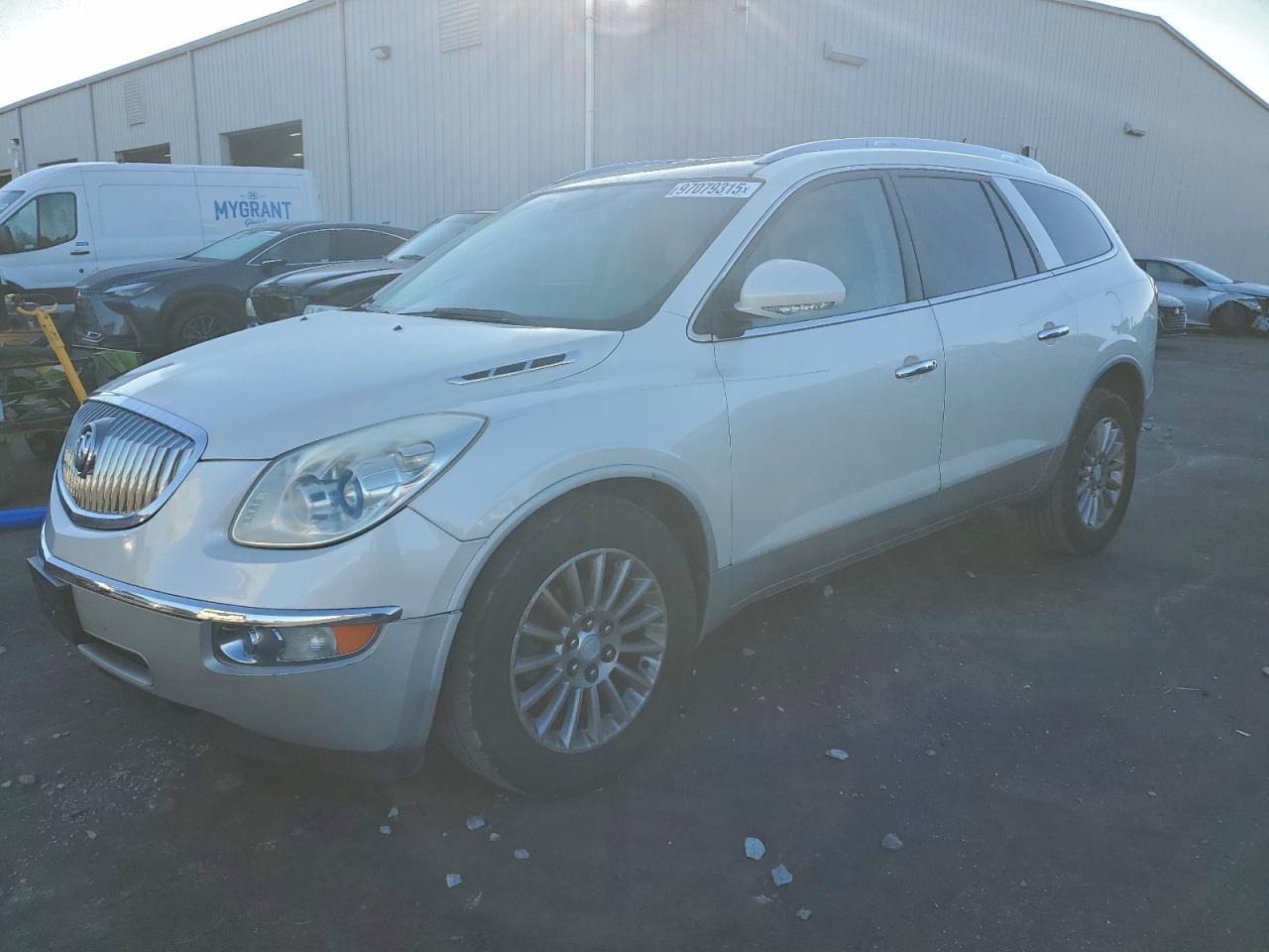 BUICK ENCLAVE CX 2011