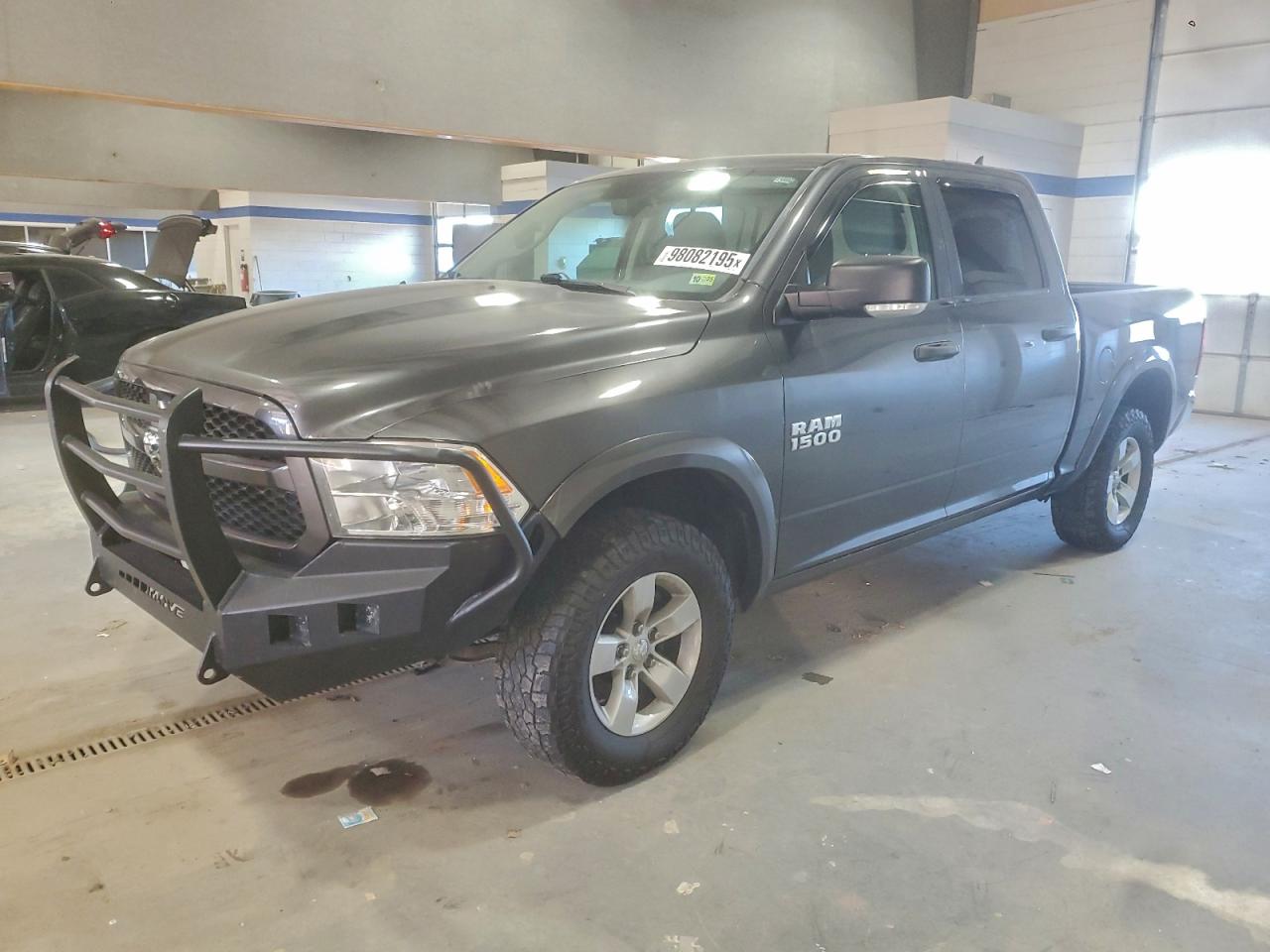 RAM 1500 SLT 2016