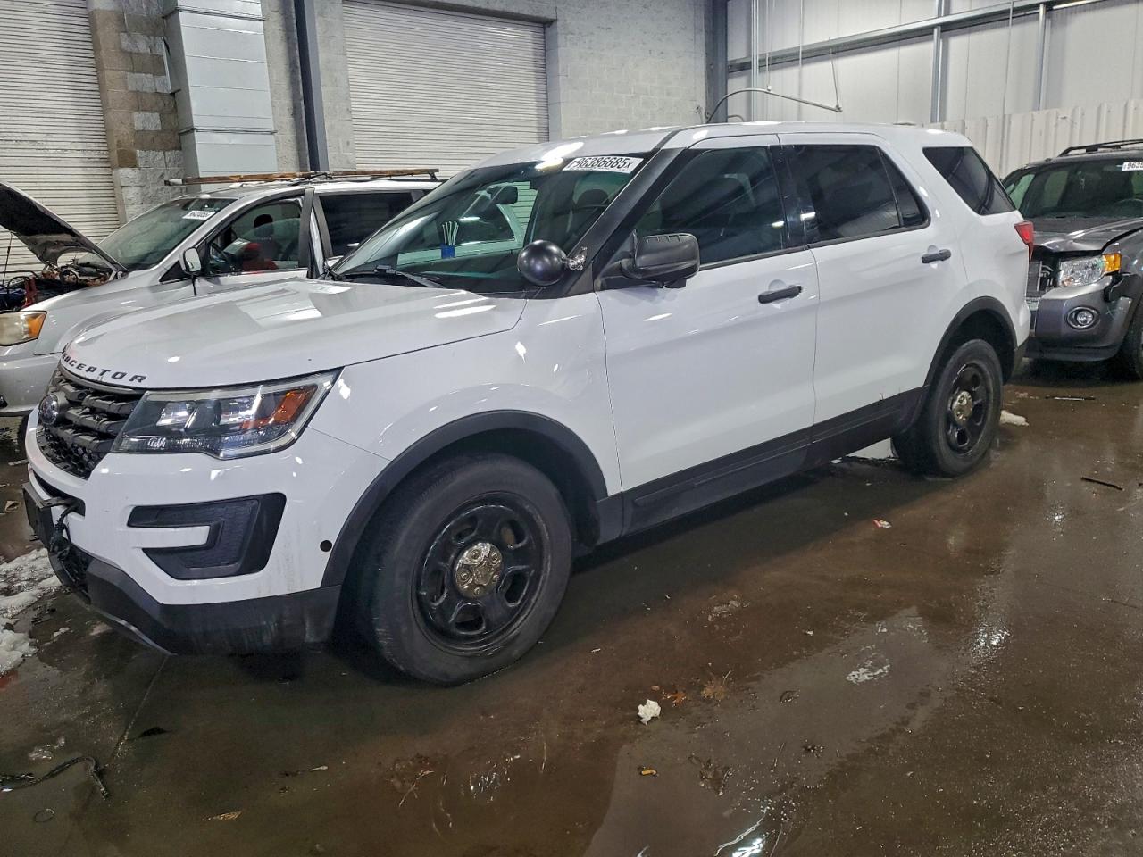 FORD EXPLORER P 2016