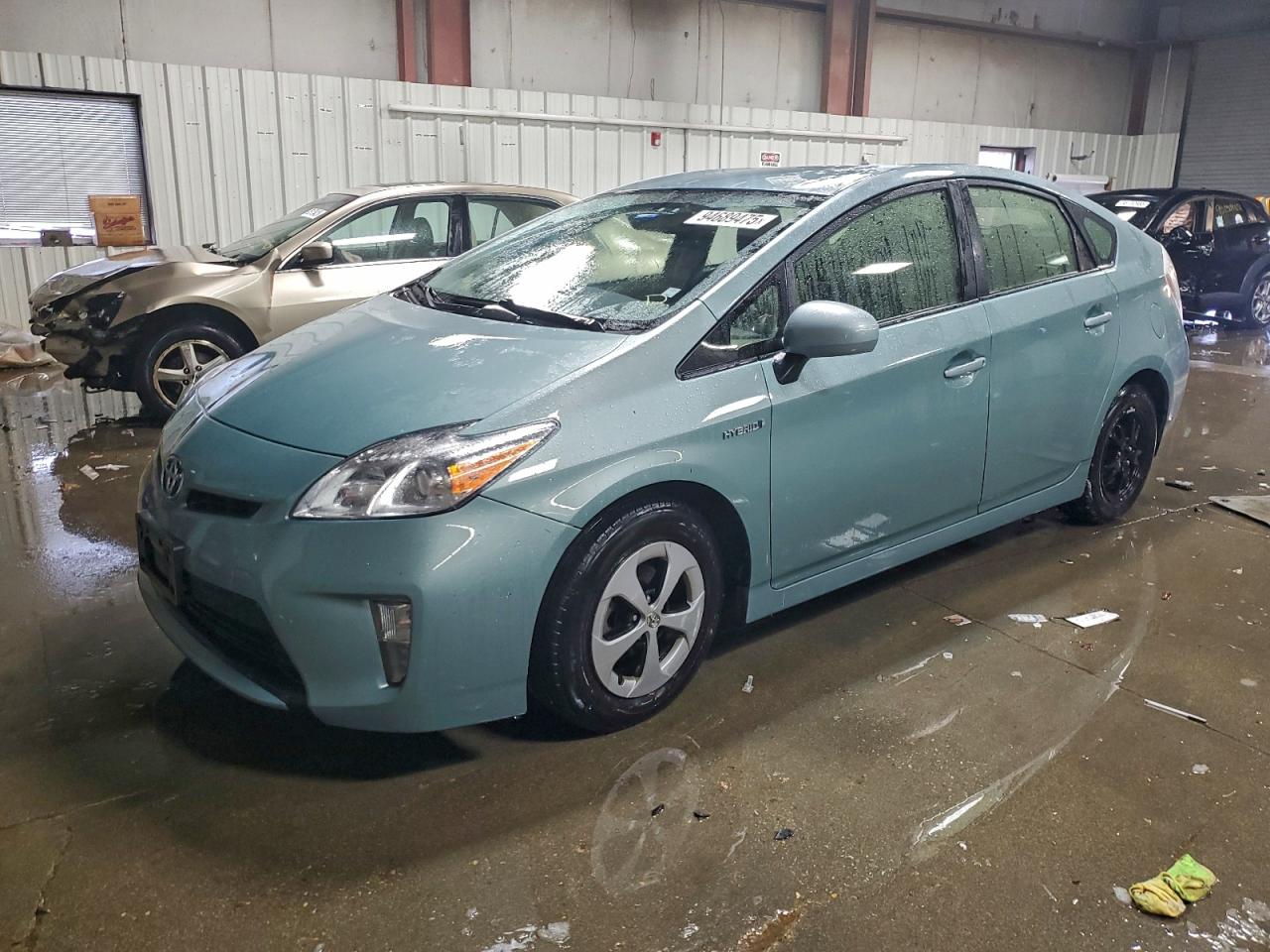 TOYOTA PRIUS 2014