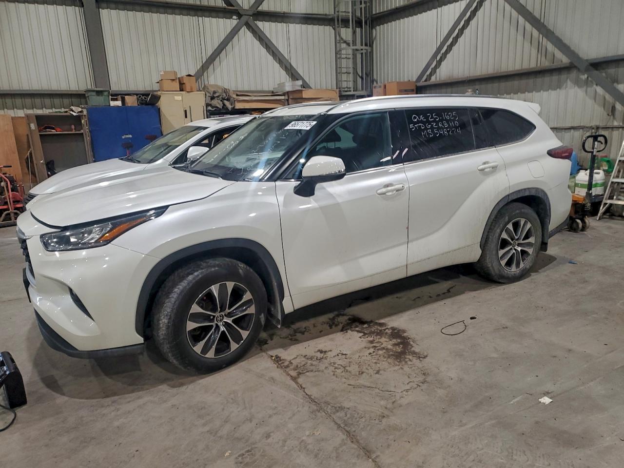 TOYOTA HIGHLANDER 2021
