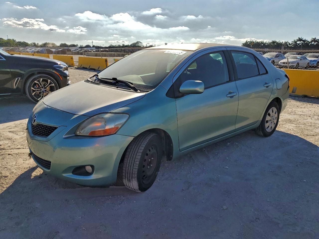TOYOTA YARIS 2010