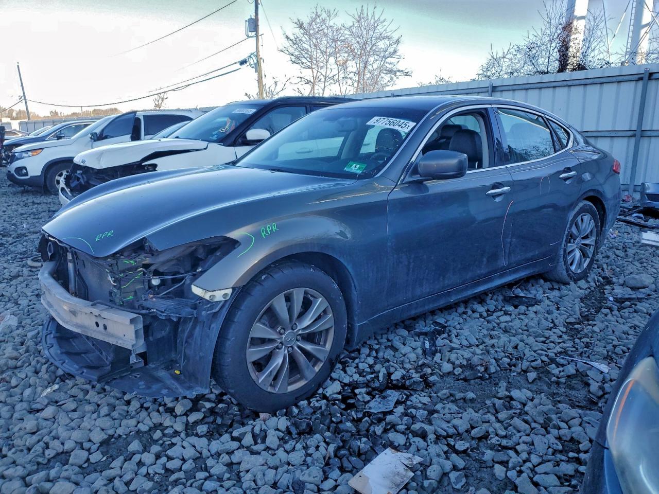 INFINITI M37 2012