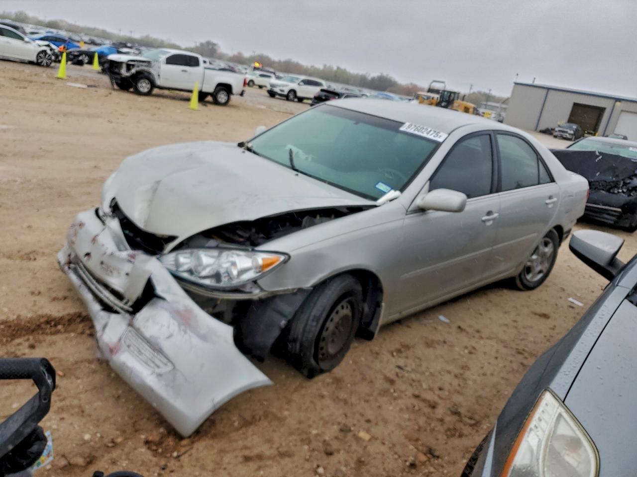 TOYOTA CAMRY LE 2005