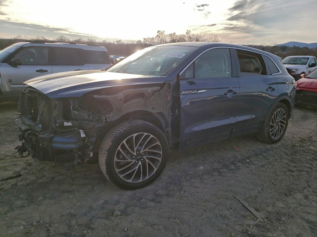 LINCOLN NAUTILUS R 2019