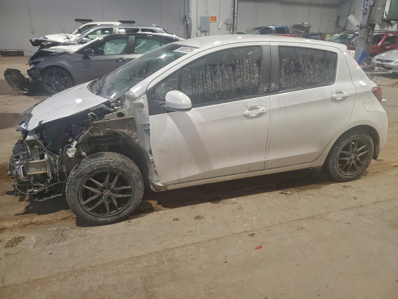 TOYOTA YARIS 2015