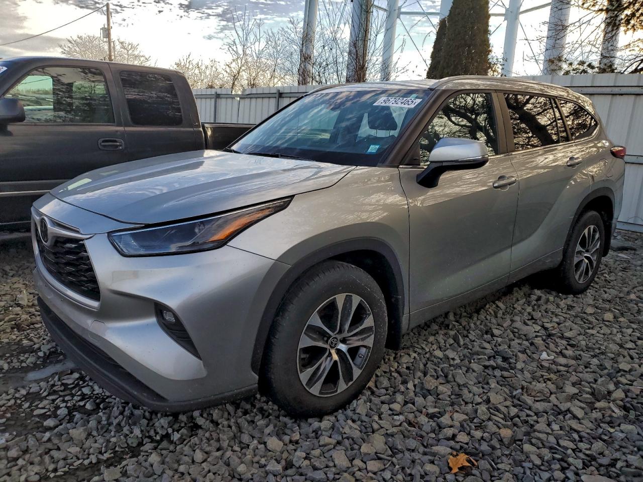 TOYOTA HIGHLANDER 2023
