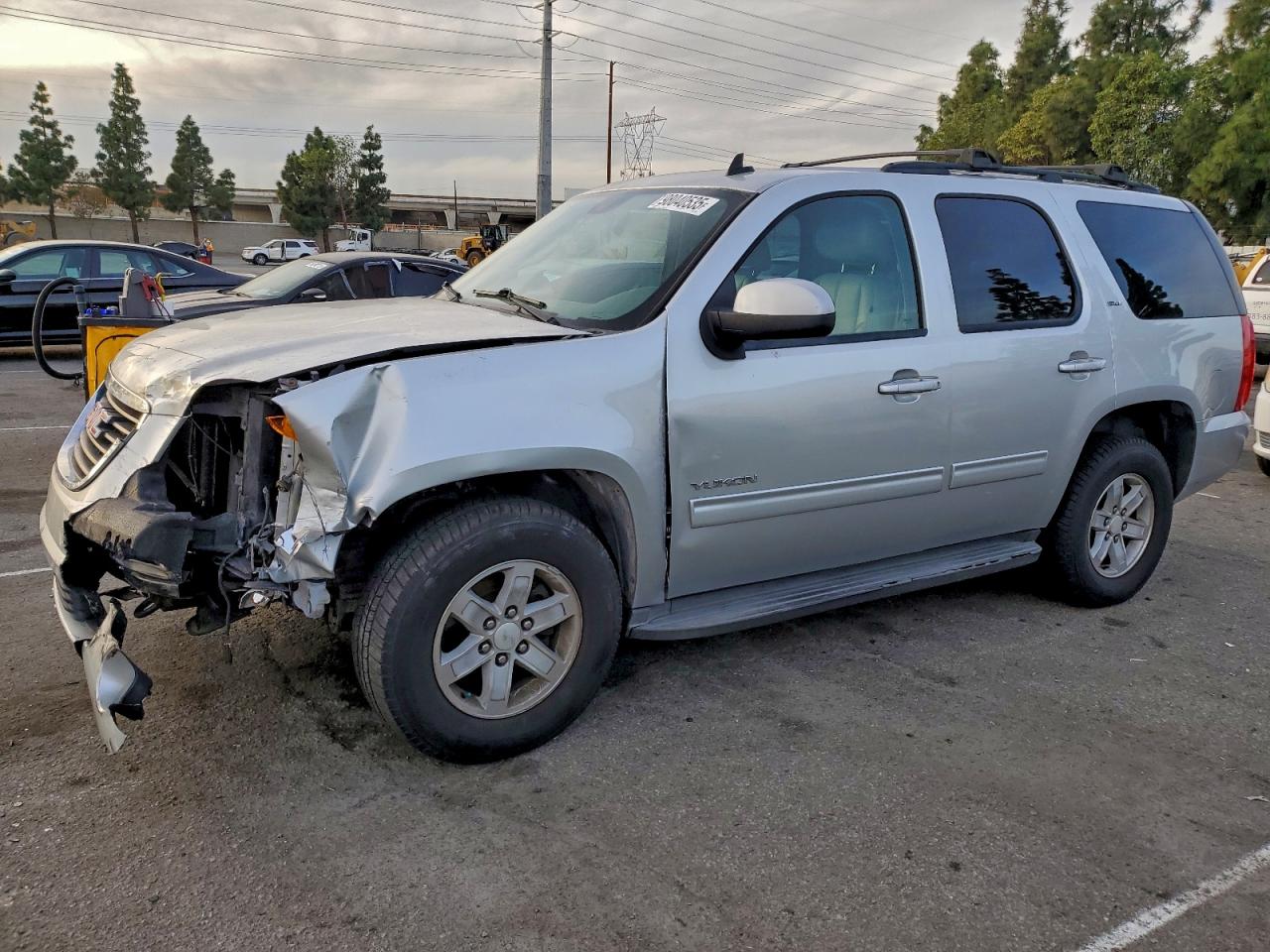 GMC YUKON SLT 2012