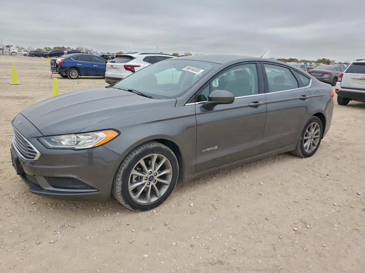 FORD FUSION S H 2017