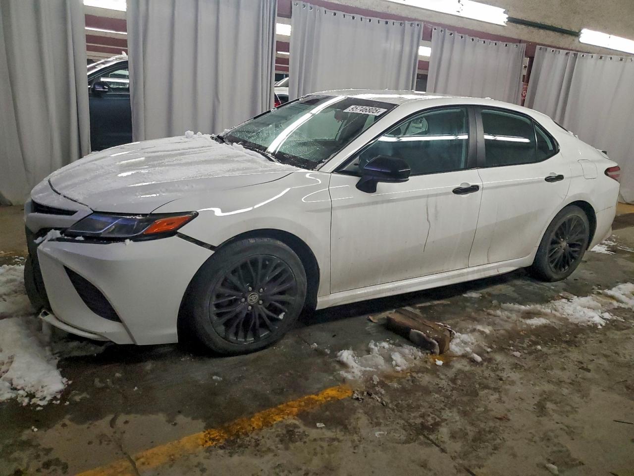 TOYOTA CAMRY 2020