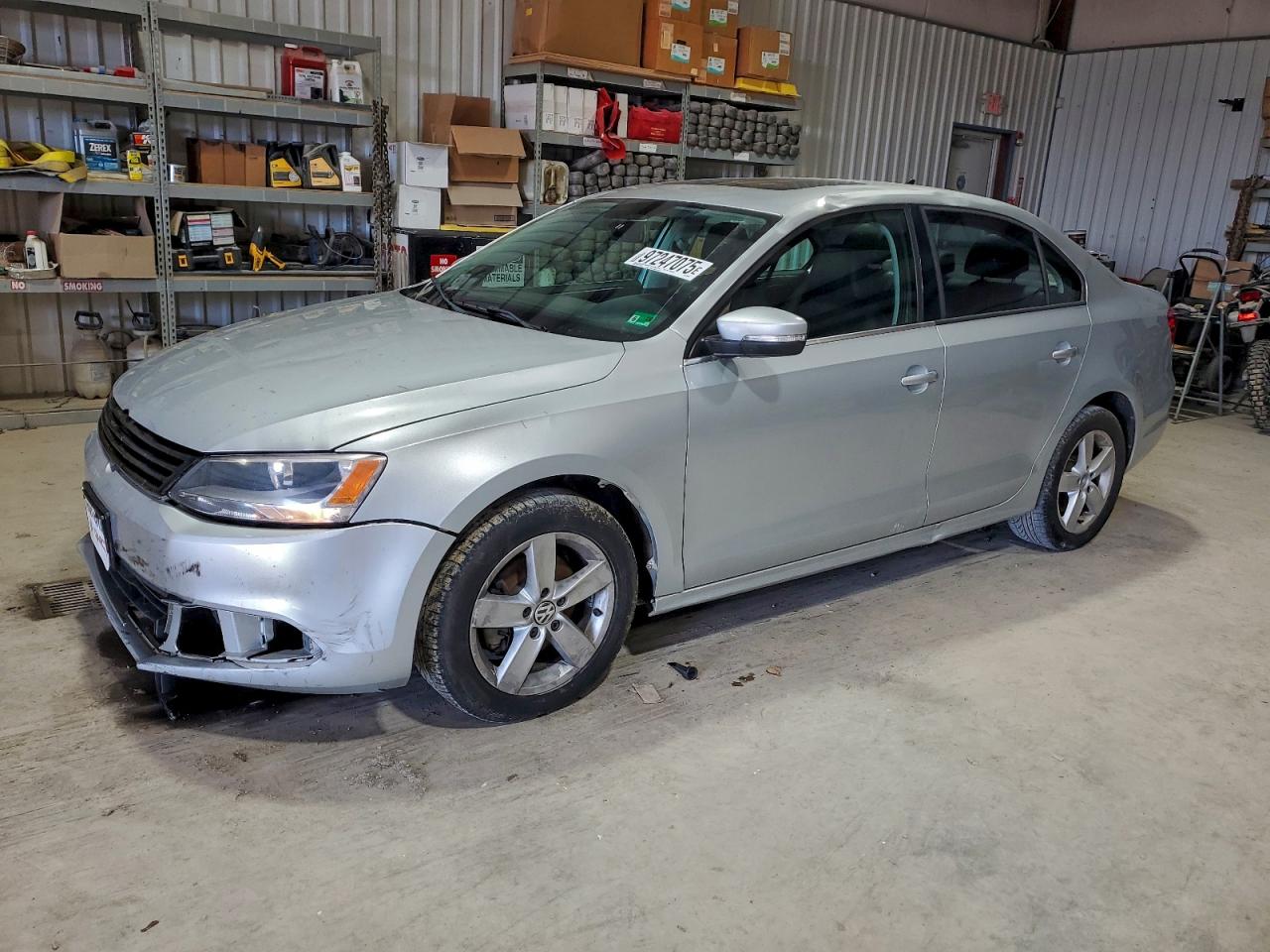 VOLKSWAGEN JETTA 2013