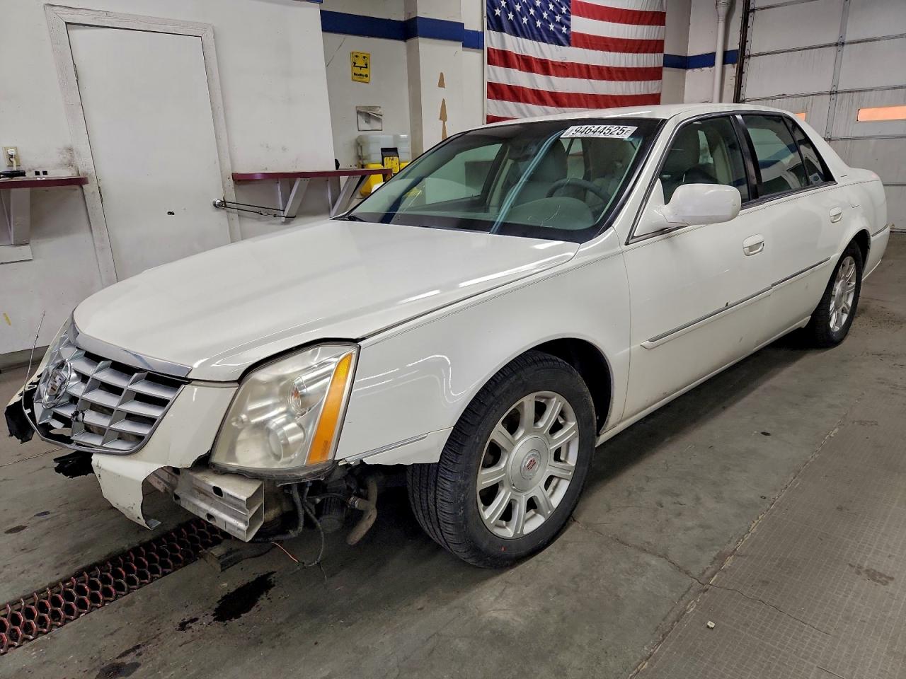 CADILLAC DTS 2009