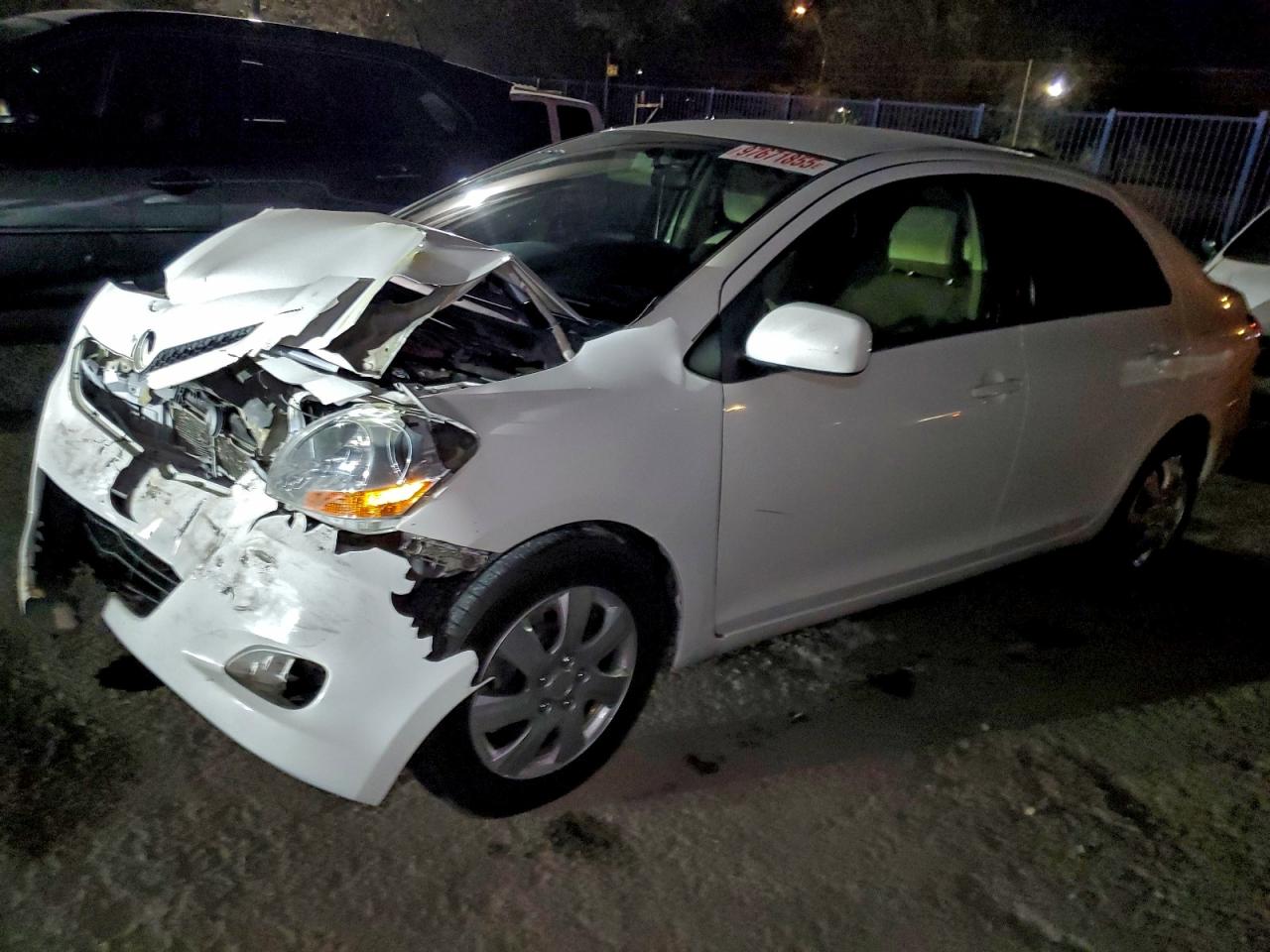 TOYOTA YARIS 2008