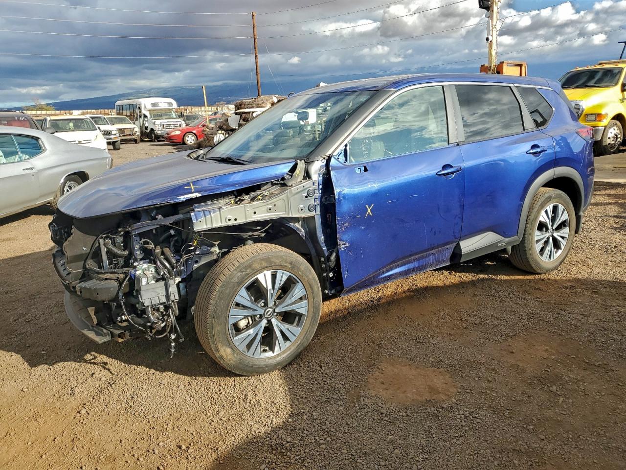 NISSAN ROGUE 2022