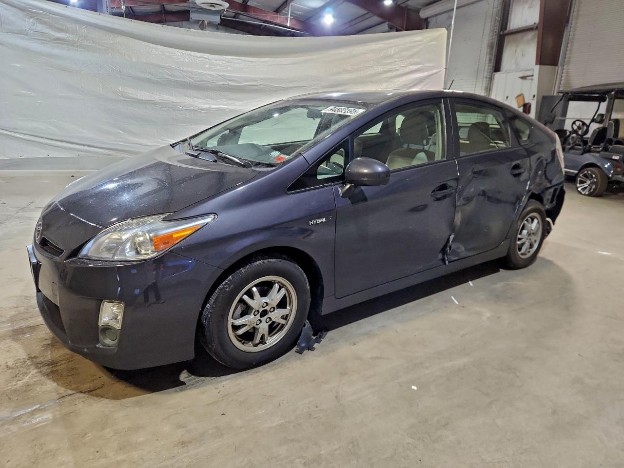 TOYOTA PRIUS 2011