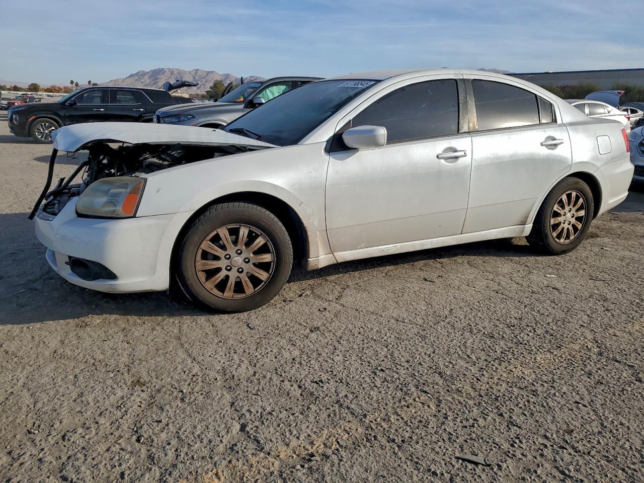 MITSUBISHI GALANT 2012