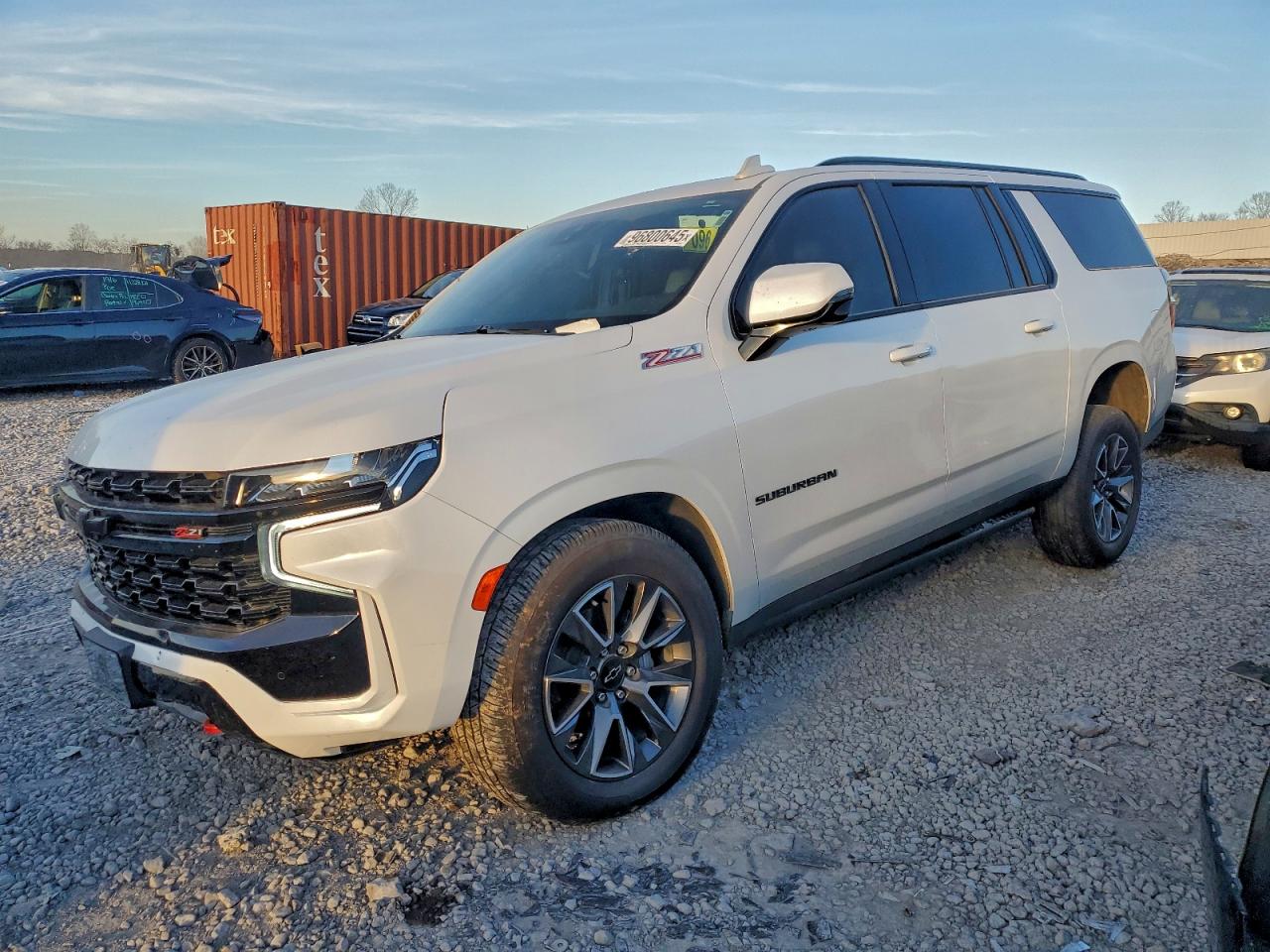 CHEVROLET SUBURBAN 2023