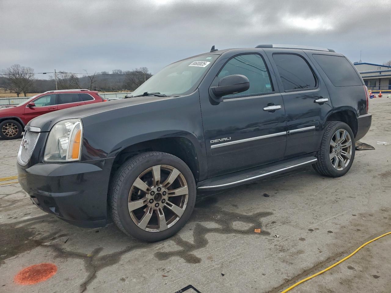 GMC YUKON DENA 2013