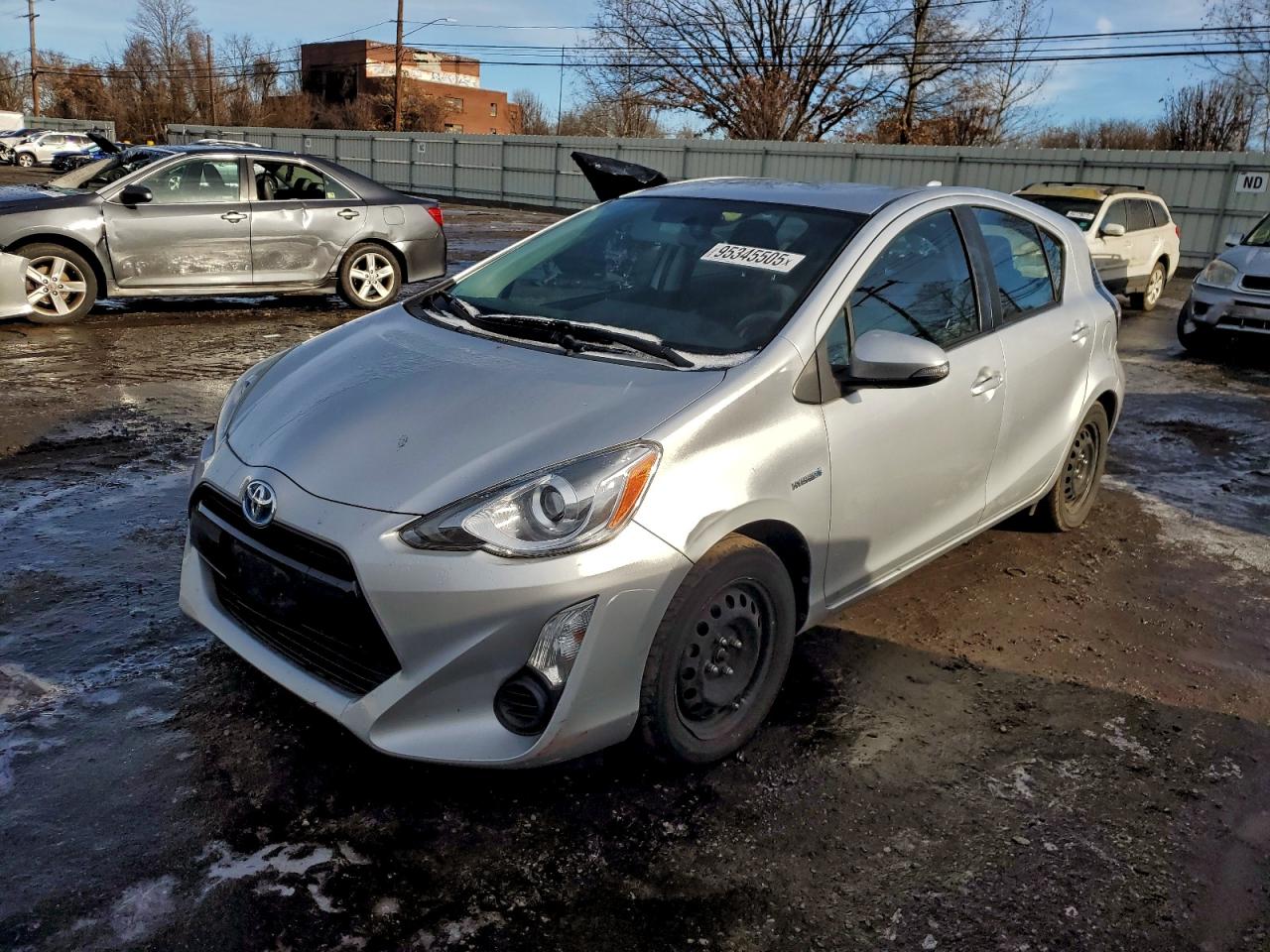 TOYOTA PRIUS C 2015