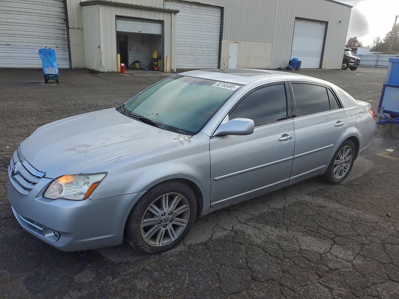 TOYOTA AVALON 2006