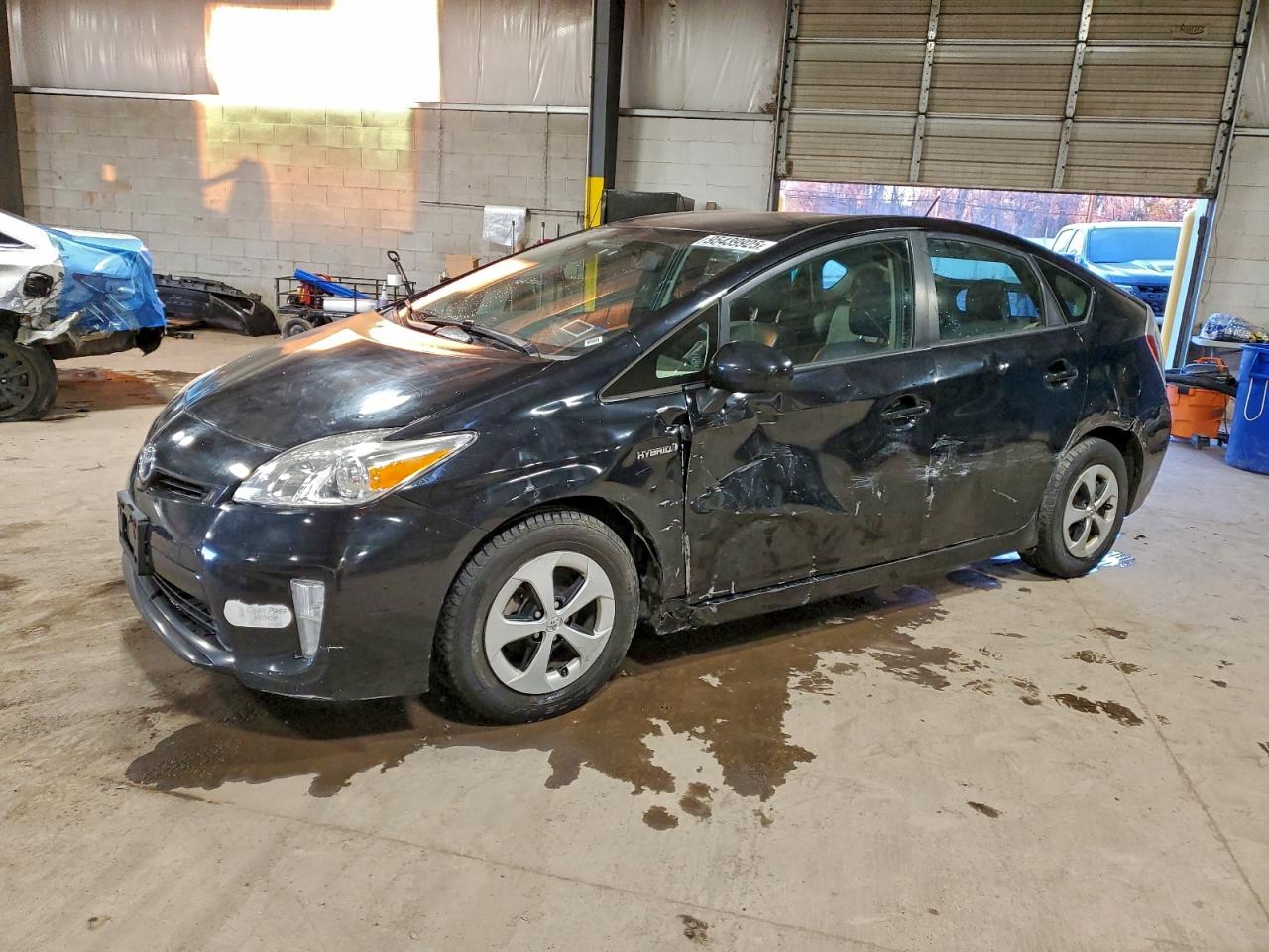 TOYOTA PRIUS 2012