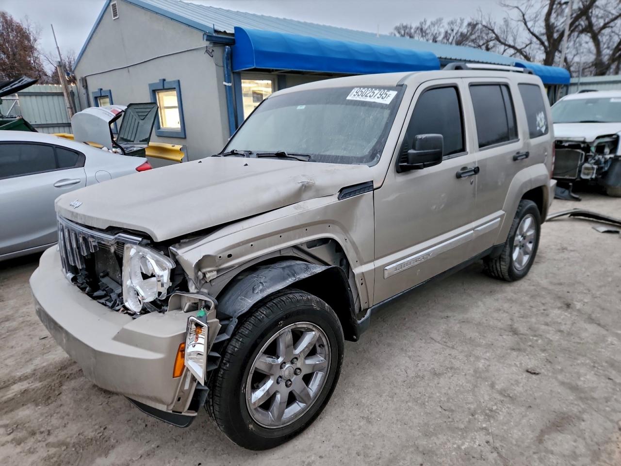 JEEP LIBERTY 2010