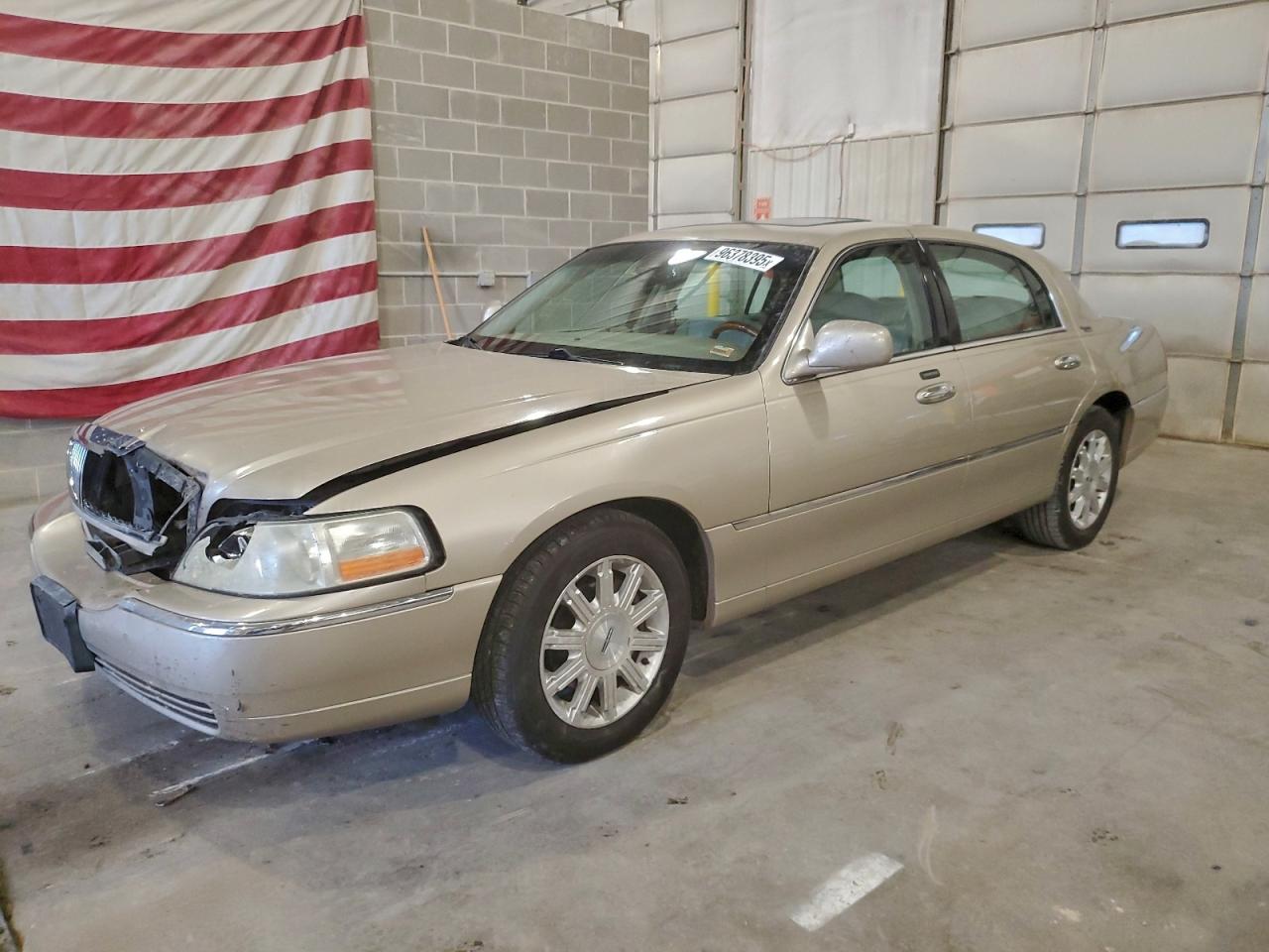 LINCOLN TOWN CAR S 2009