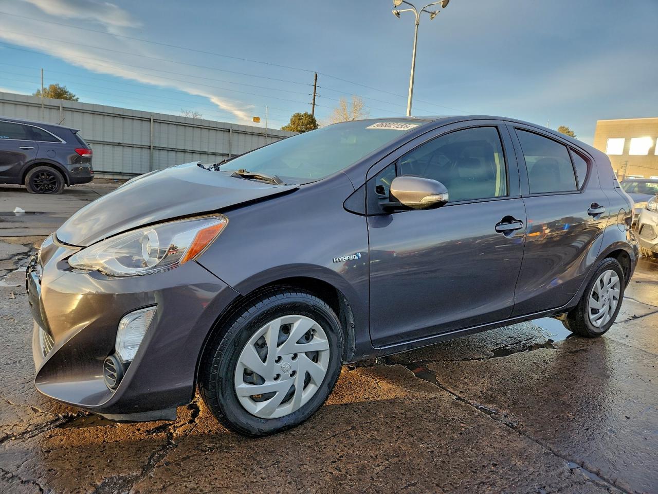 TOYOTA PRIUS C 2015