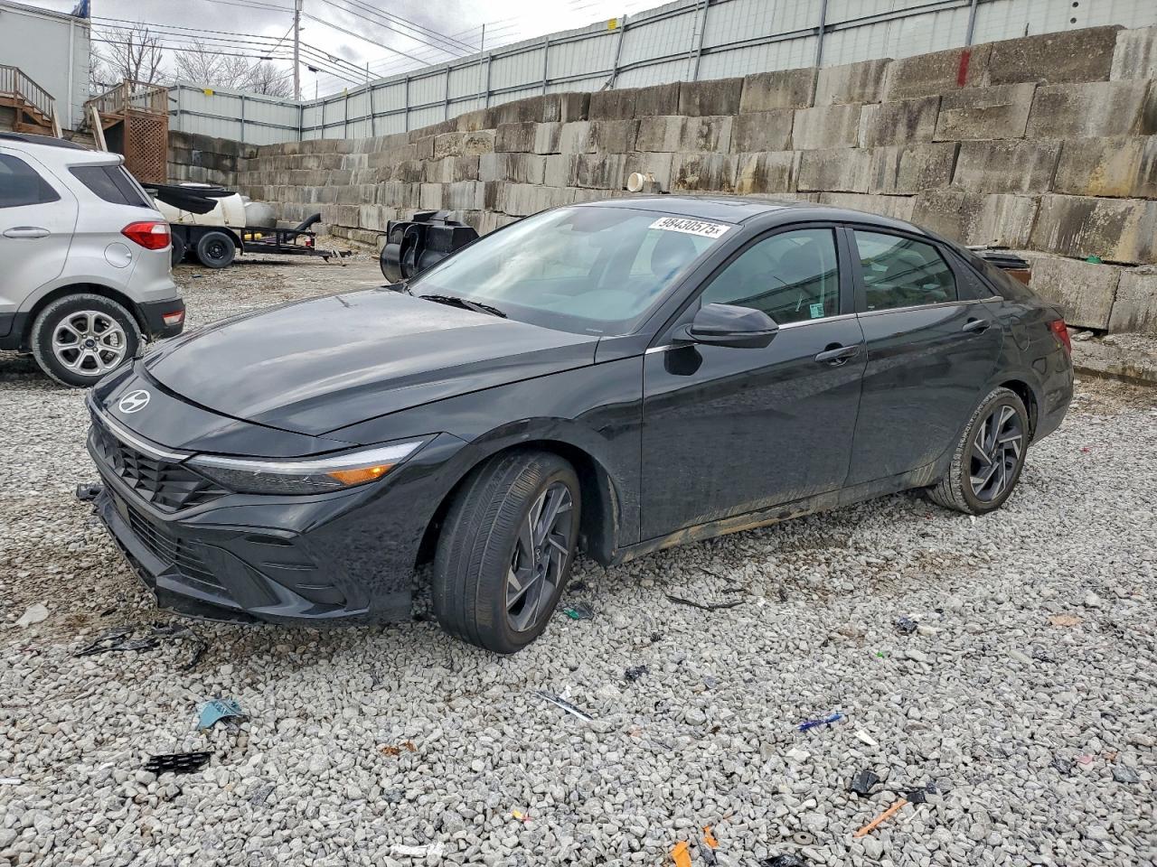 HYUNDAI ELANTRA 2025