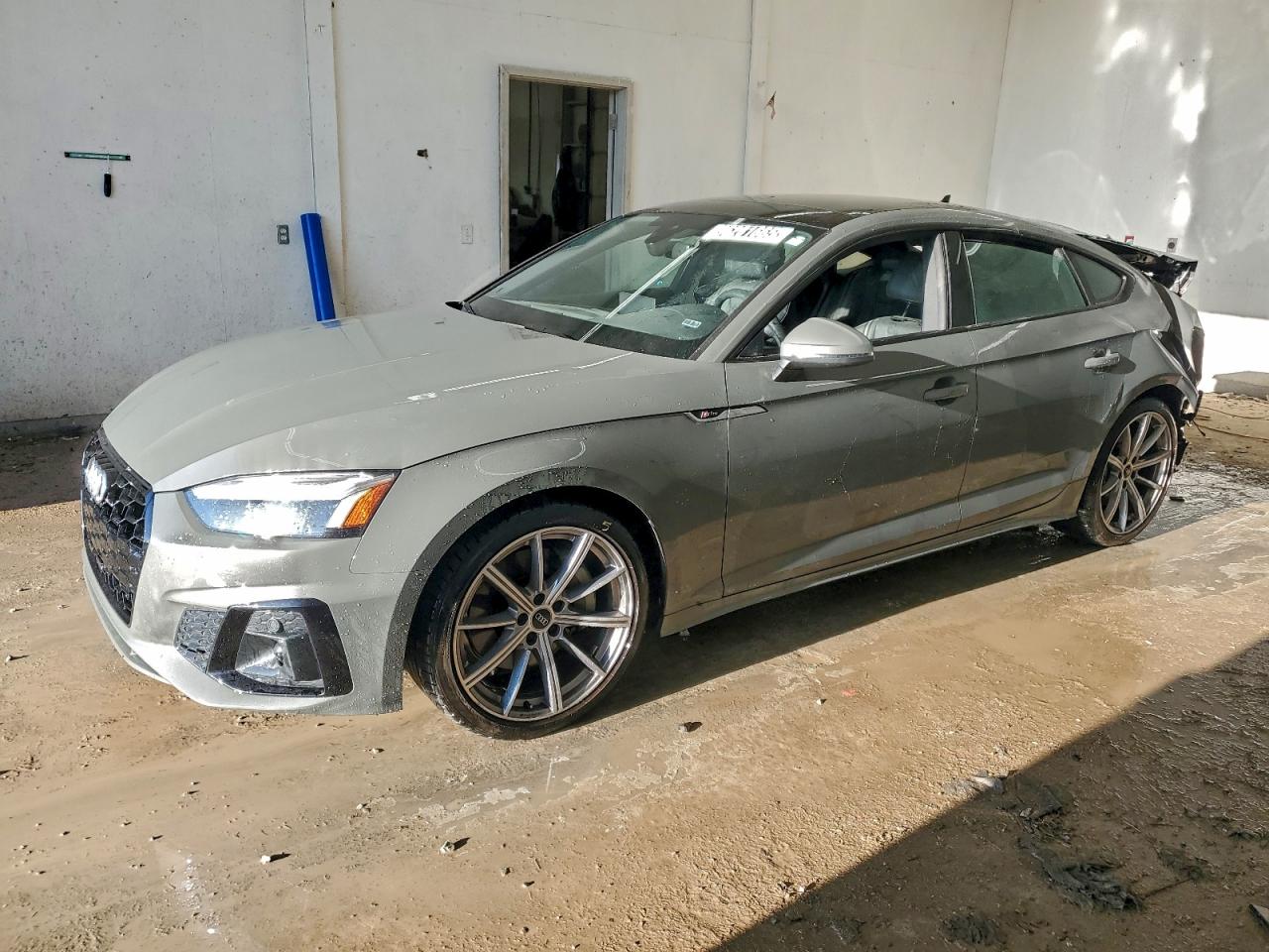 AUDI A5 PREMIUM 2025