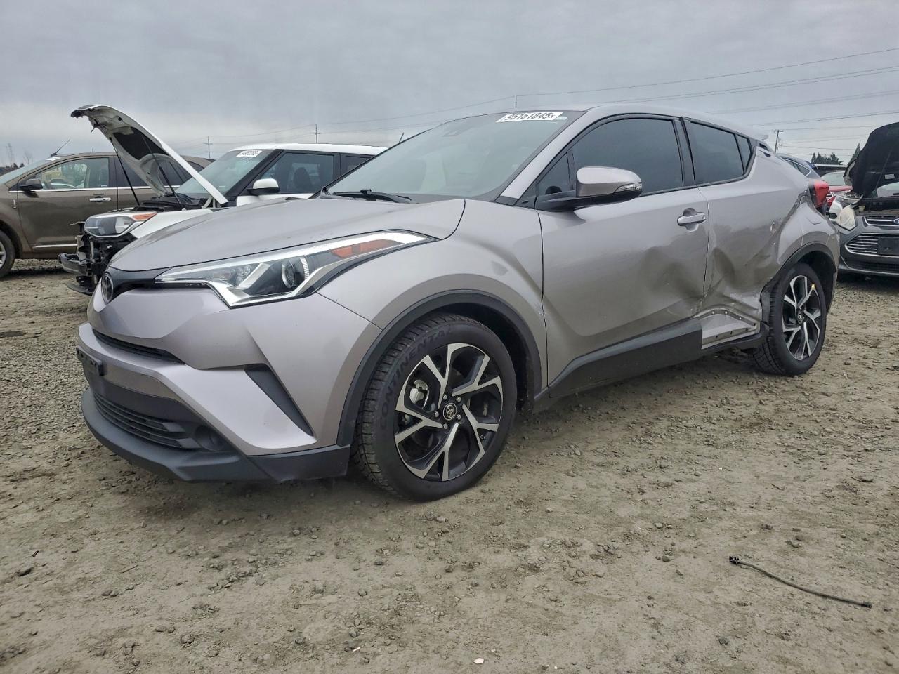 TOYOTA C-HR XLE 2018