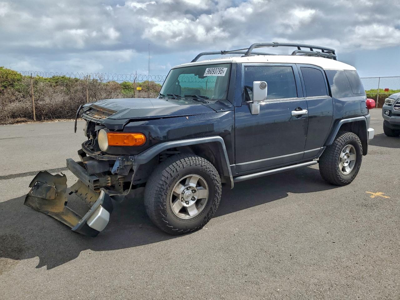 TOYOTA FJ CRUISER 2010