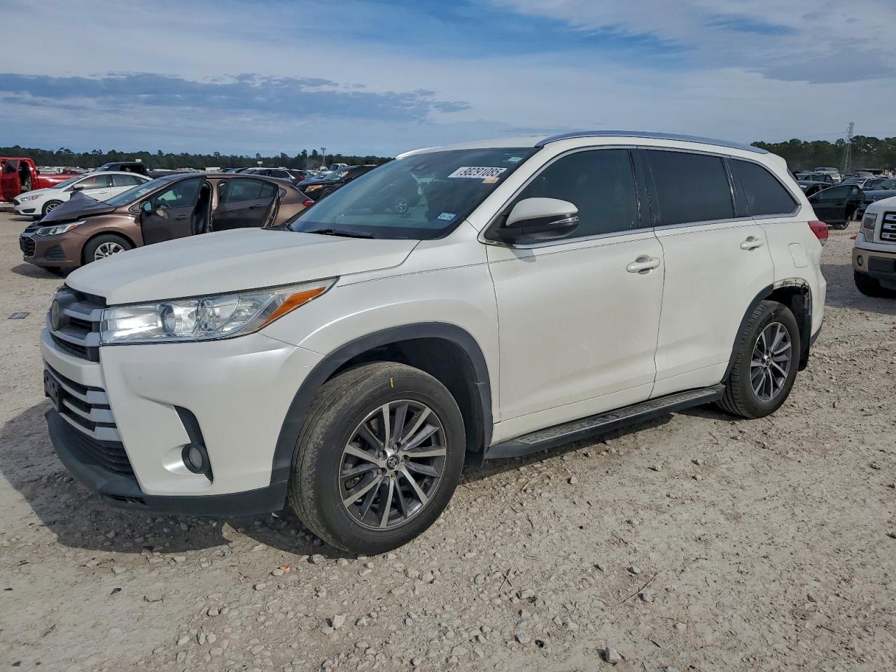 TOYOTA HIGHLANDER 2017
