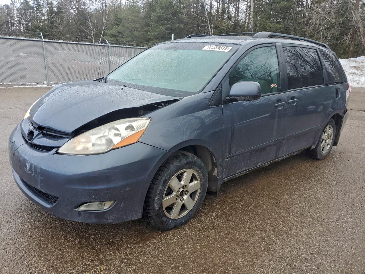TOYOTA SIENNA CE 2007