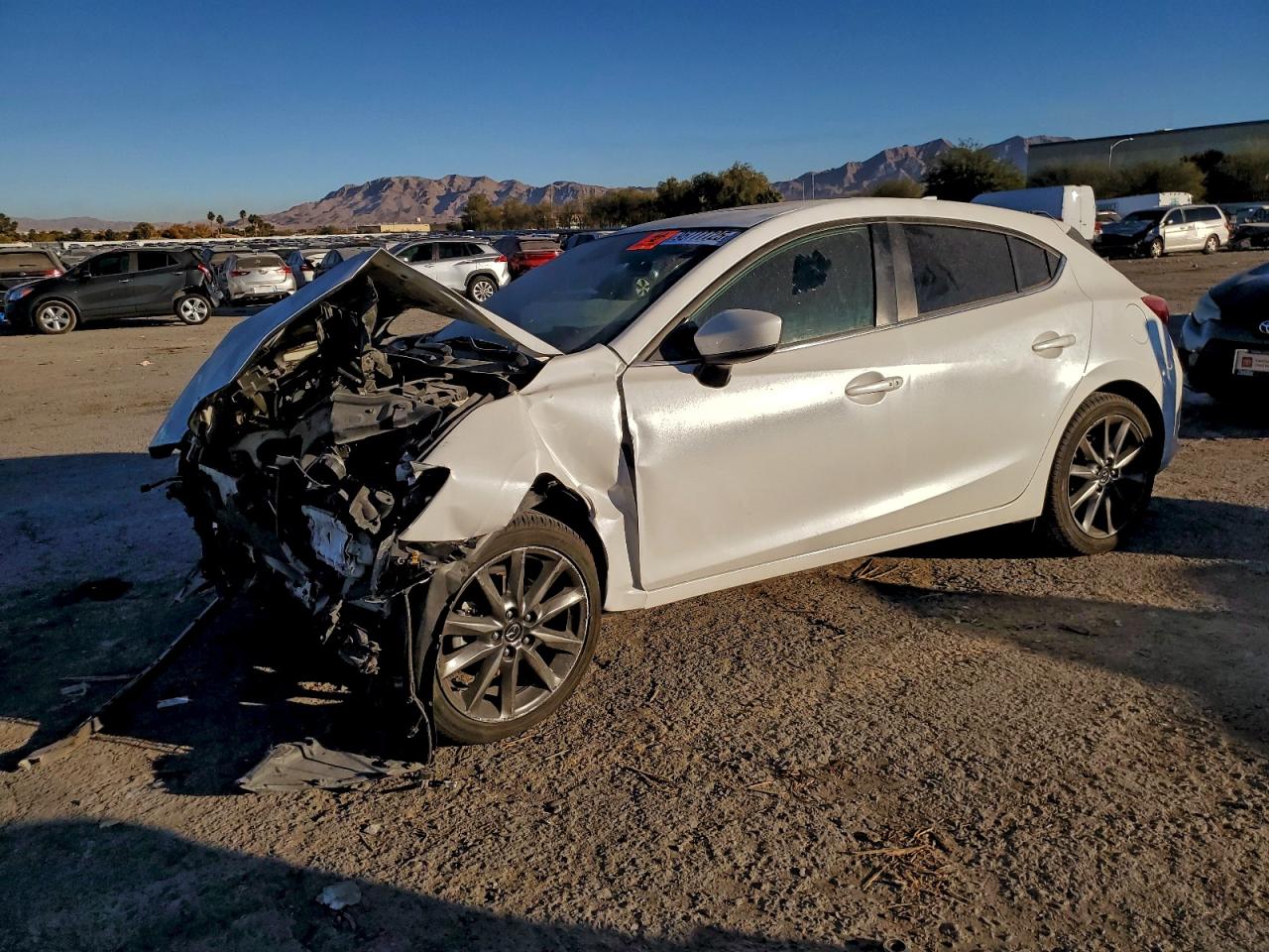 MAZDA 3 2018