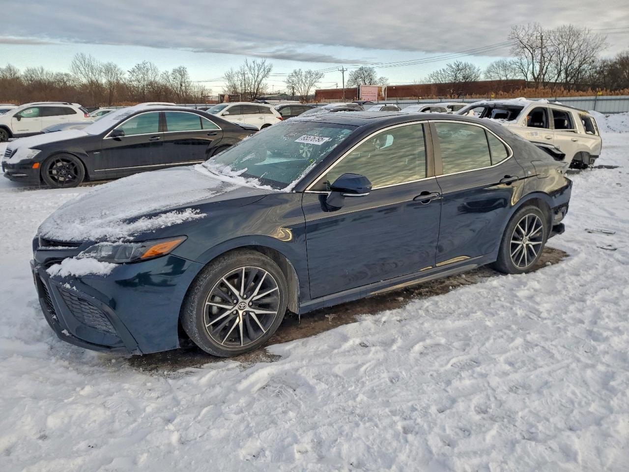 TOYOTA CAMRY 2021