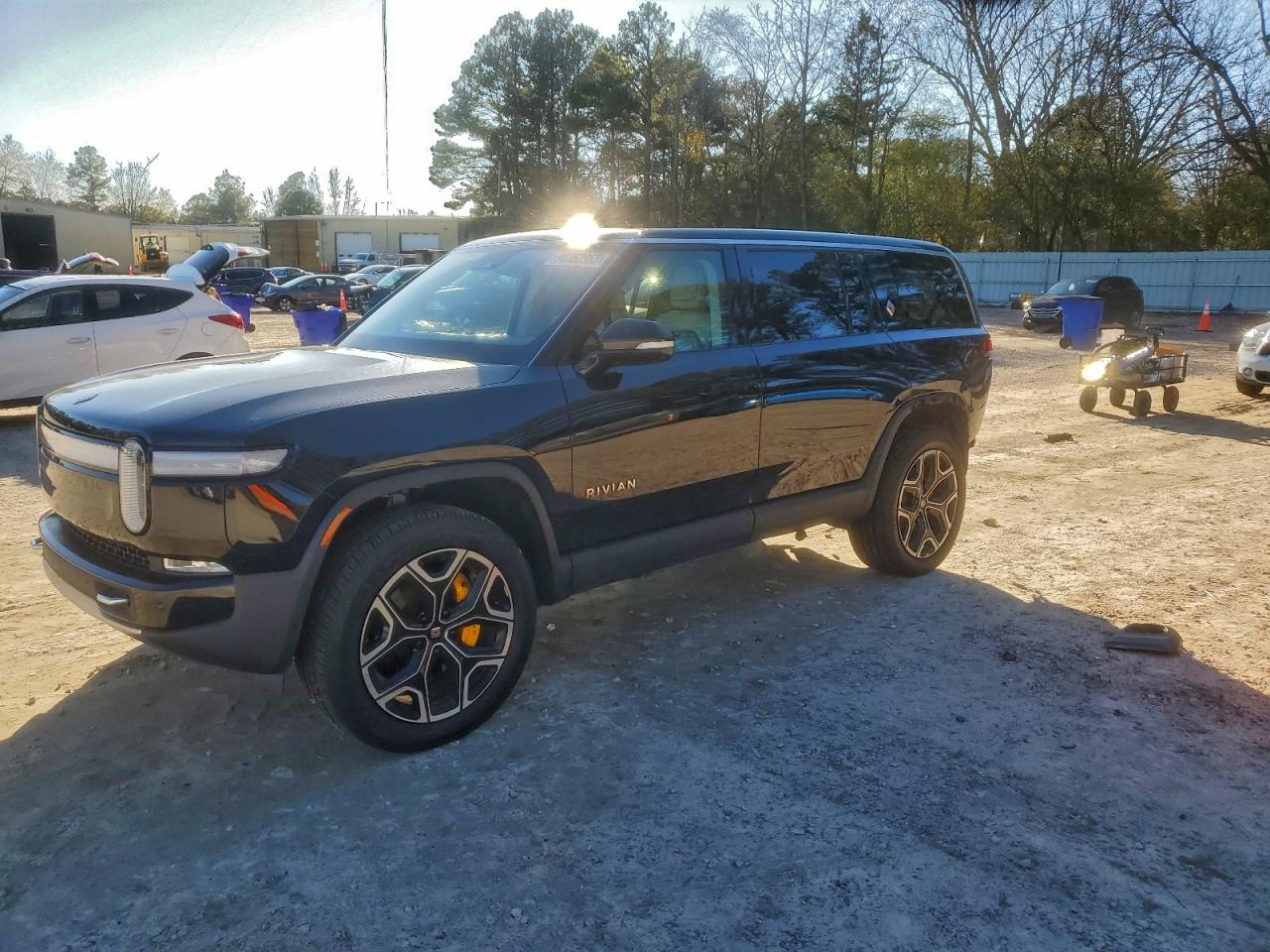 RIVIAN R1S ADVENT 2023
