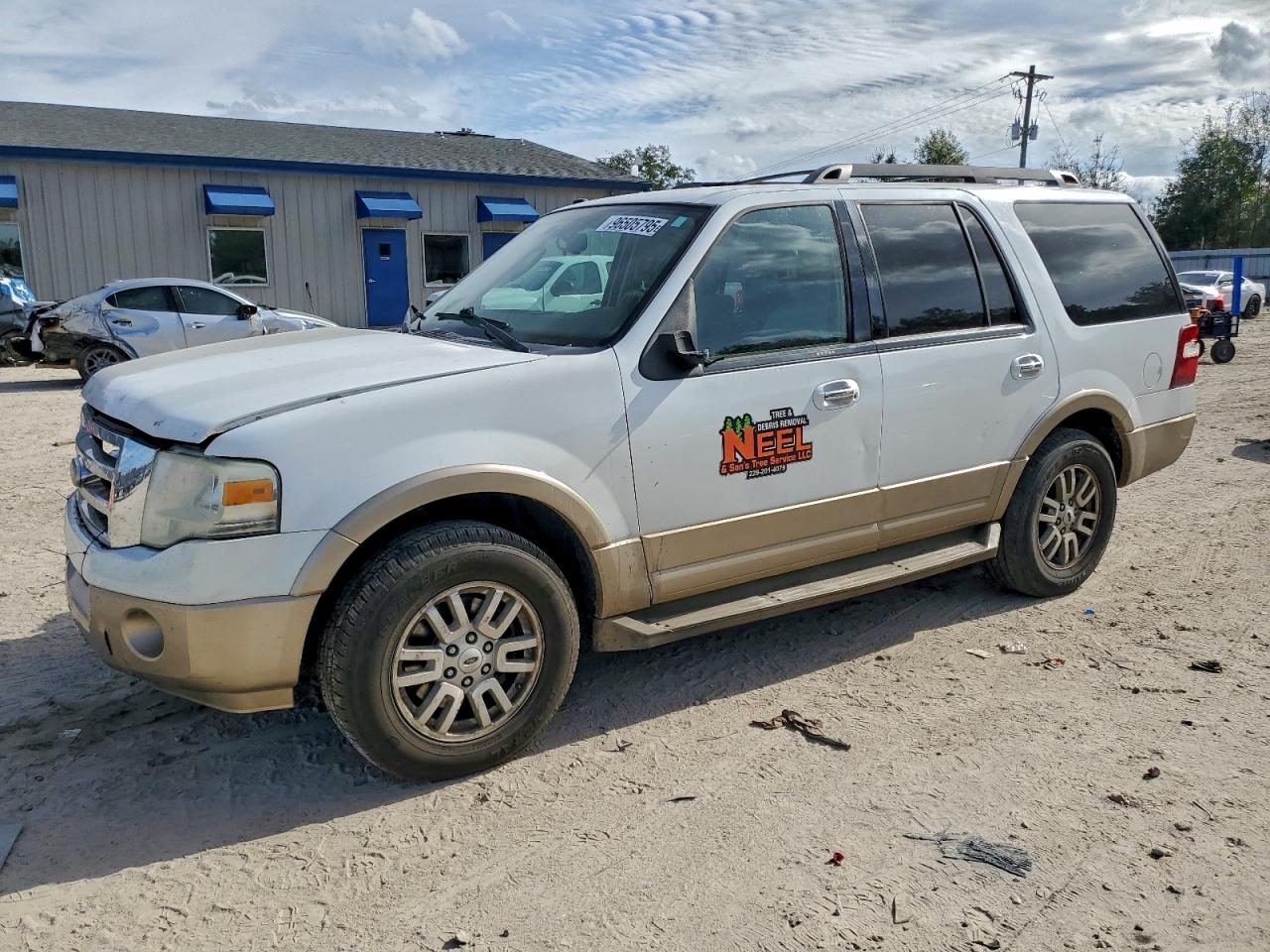 FORD EXPEDITION 2011