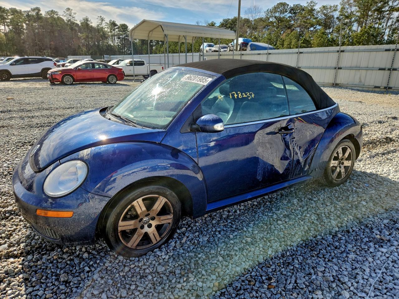 VOLKSWAGEN NEW BEETLE 2006