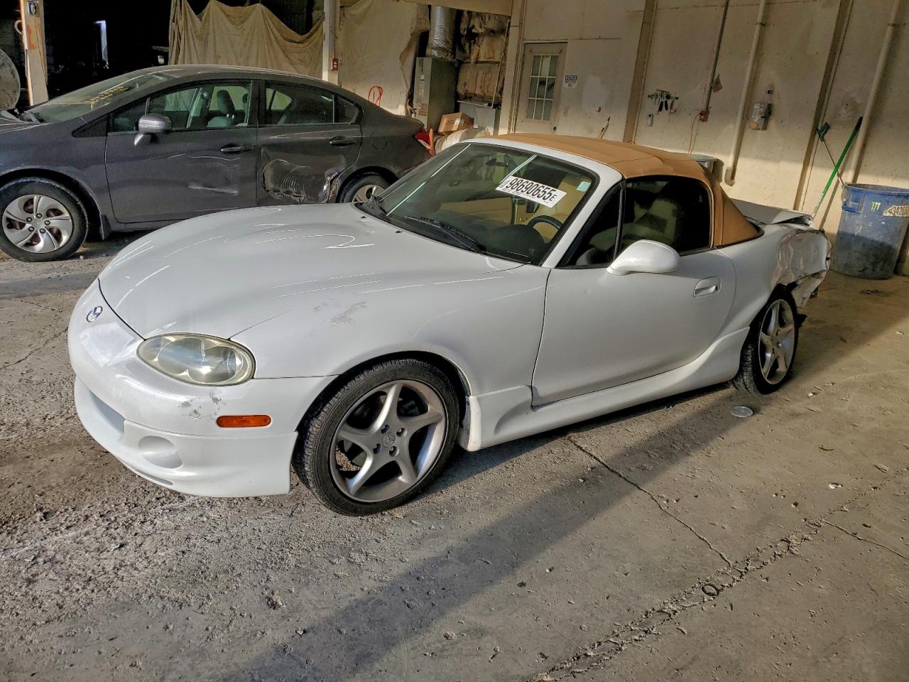MAZDA MX-5 MIATA 2002