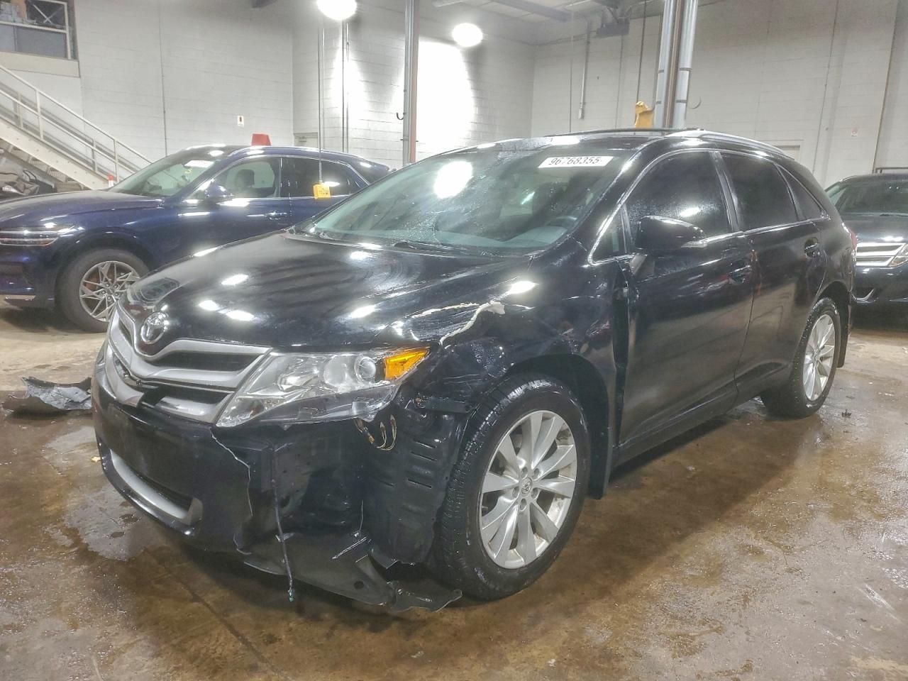 TOYOTA VENZA LE 2014