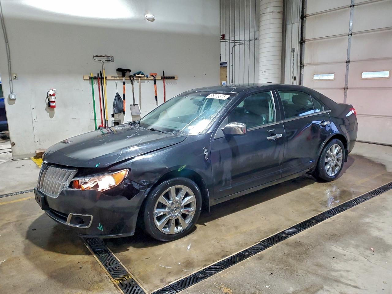 LINCOLN MKZ 2011