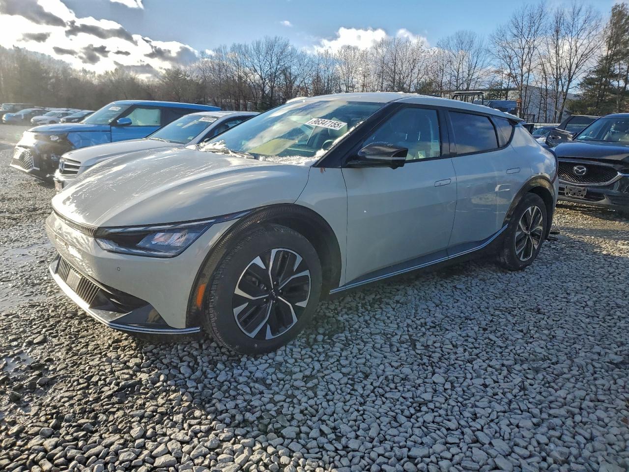 KIA EV6 LIGHT 2022